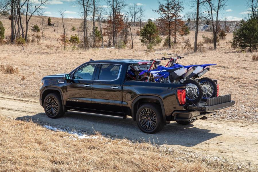  GMC Sierra Denali CarbonPro Edition Crew Cab 2019 года  (фото 14 из 25)
